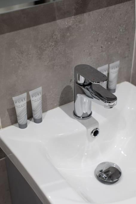 Luxury, Sleeps 6, City Centre Белфаст Екстер'єр фото