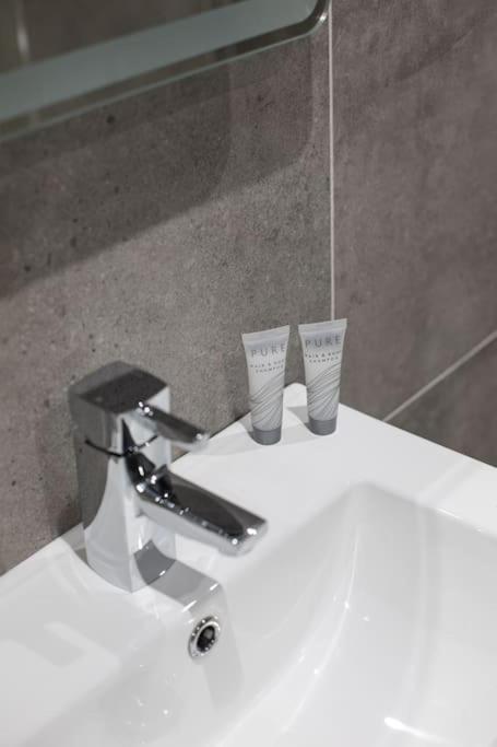Luxury, Sleeps 6, City Centre Белфаст Екстер'єр фото
